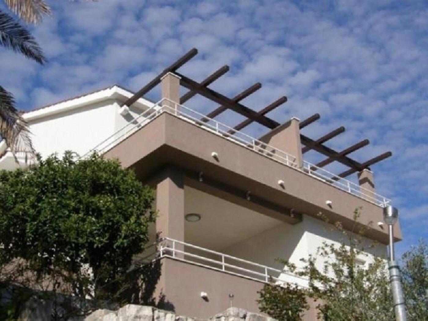 Apartments Ljubi Vinišće 外观 照片
