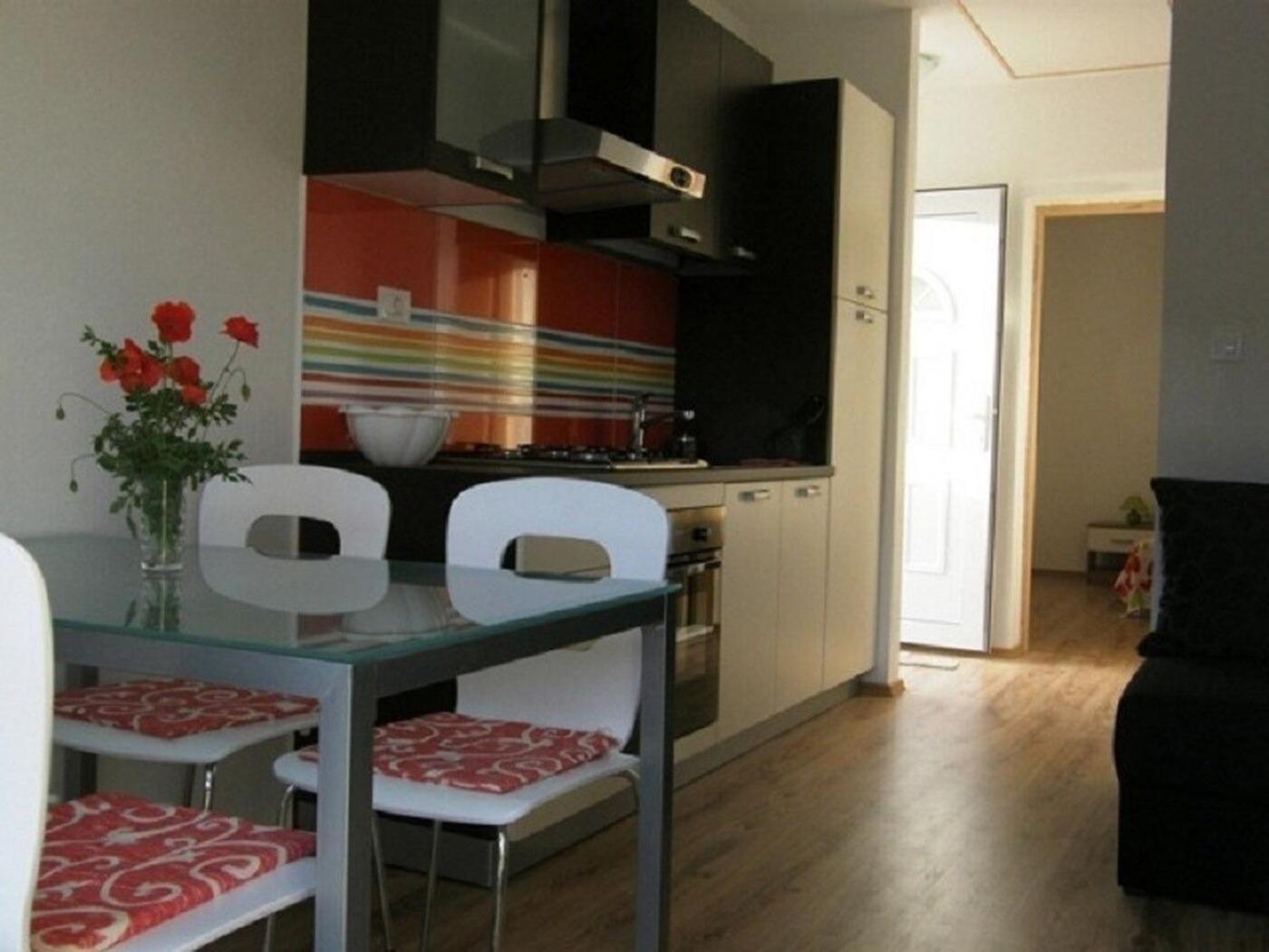 Apartments Ljubi Vinišće 外观 照片