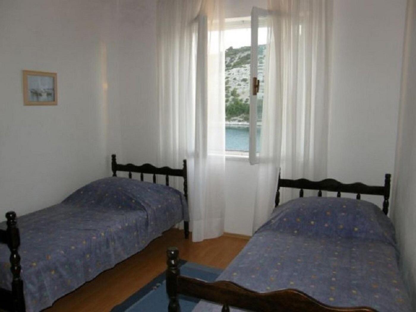 Apartments Ljubi Vinišće 外观 照片